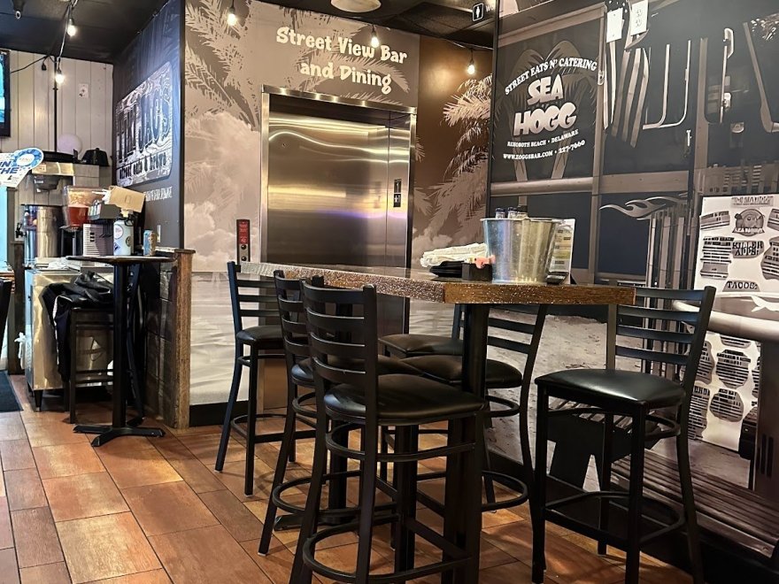 Tiki Jac's Street Eats & Brews