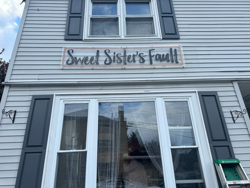 Sweet Sisters Fault- Seaford