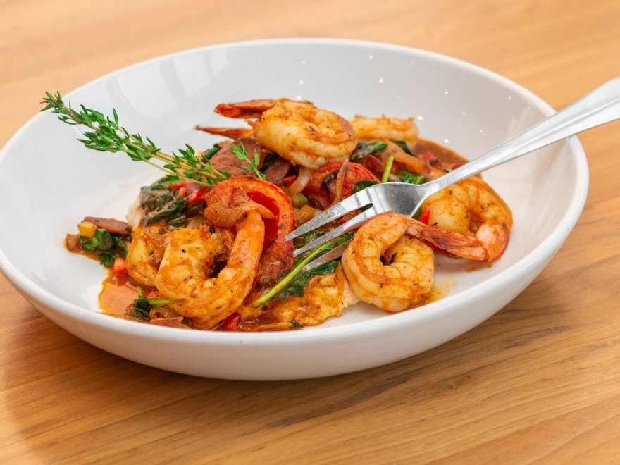 The Cove Bar and Grille