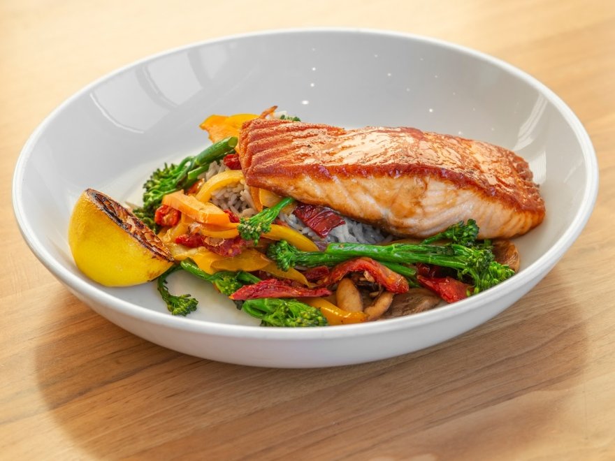 The Cove Bar and Grille