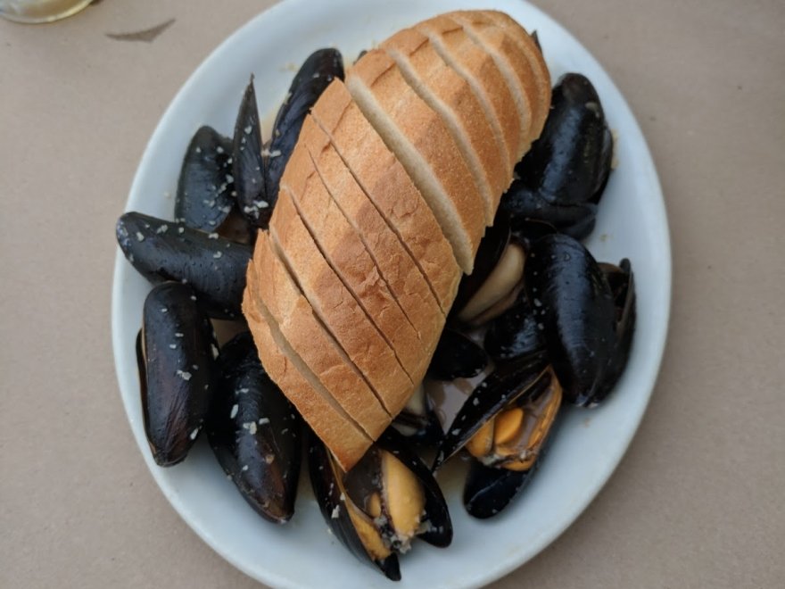 The Surfing Crab Restaurant and Bar