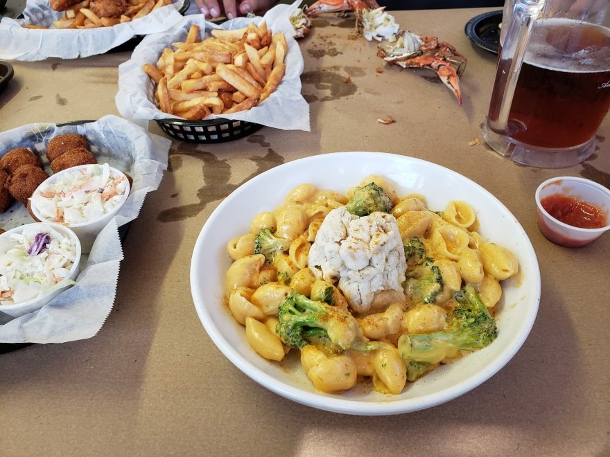 The Surfing Crab Restaurant and Bar