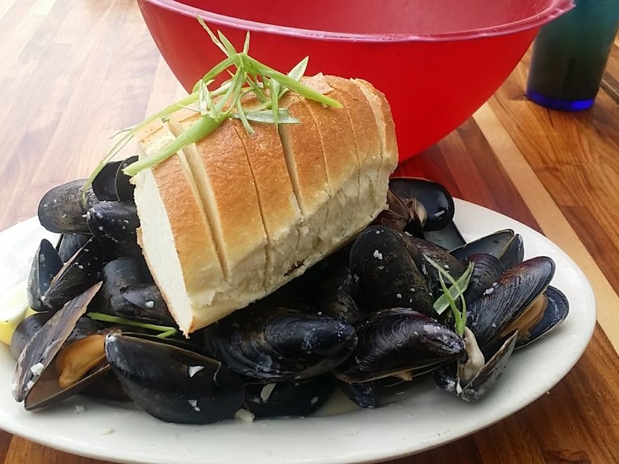 The Surfing Crab Restaurant and Bar