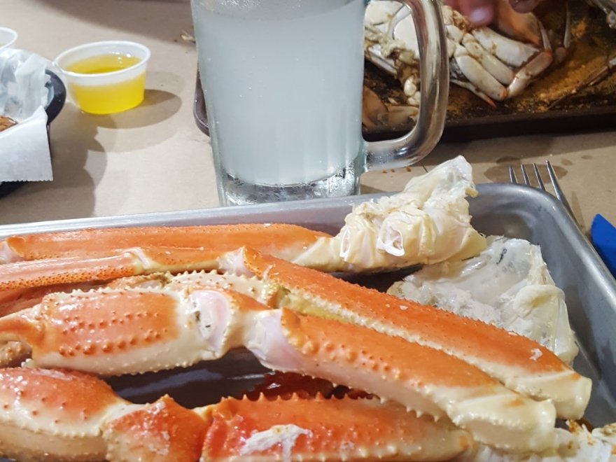 The Surfing Crab Restaurant and Bar