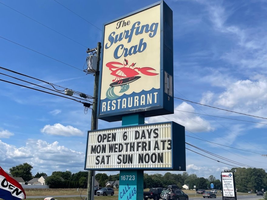 The Surfing Crab Restaurant and Bar
