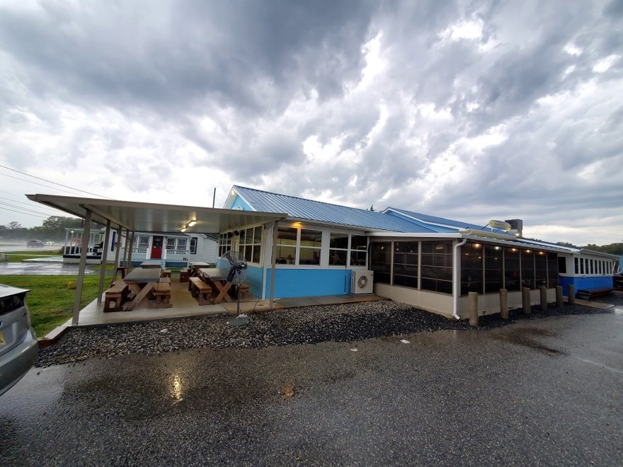 The Surfing Crab Restaurant and Bar