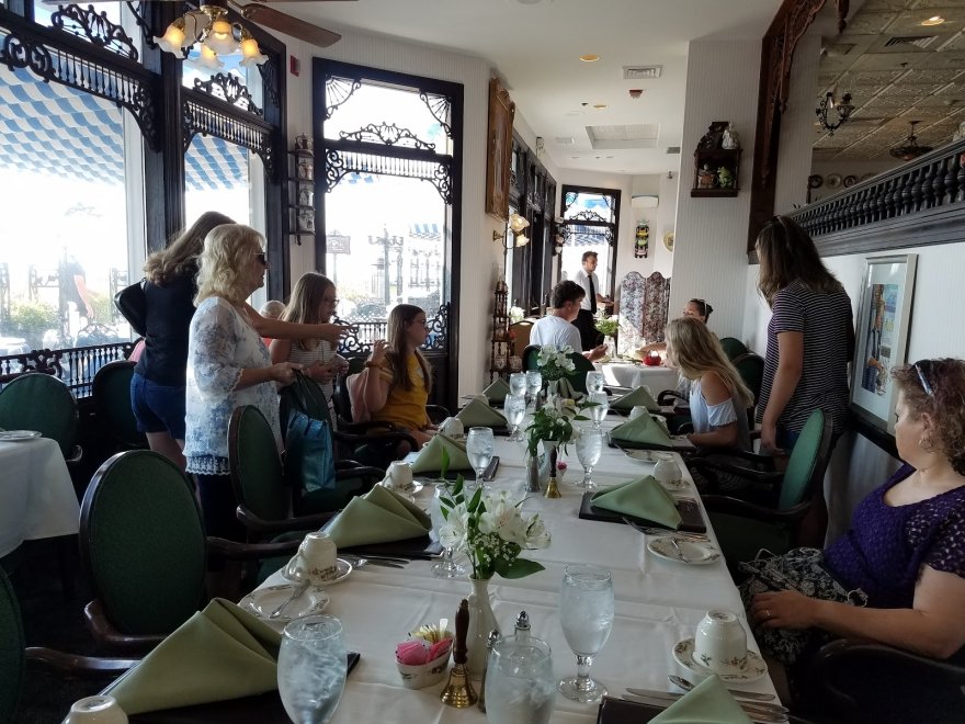 Victoria's Restaurant