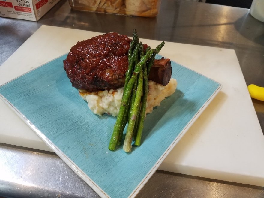 Yellowfin's Bar & Grill