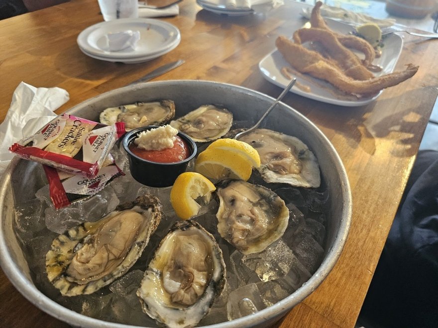 Zogg's Raw Bar & Grill & The Sea Hogg Food Truck