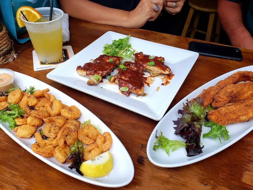 Zogg's Raw Bar & Grill & The Sea Hogg Food Truck