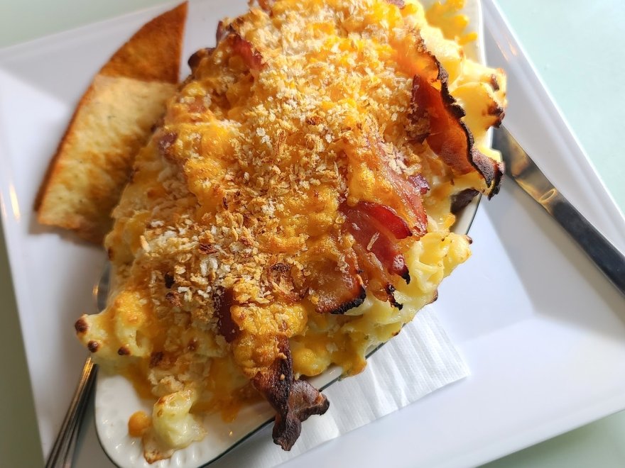 Zogg's Raw Bar & Grill & The Sea Hogg Food Truck