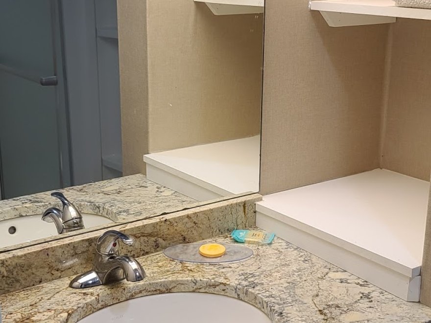 The Surf Club Oceanfront Hotel