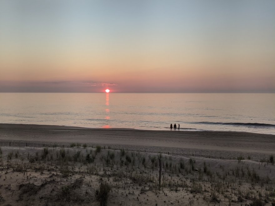The Surf Club Oceanfront Hotel