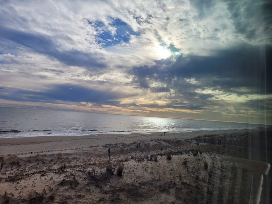 The Surf Club Oceanfront Hotel