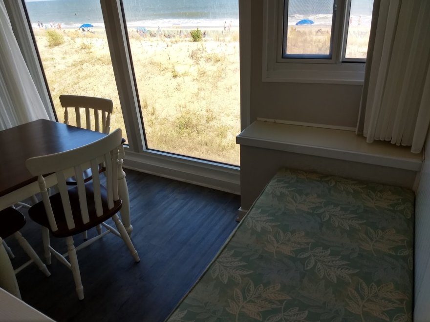 The Surf Club Oceanfront Hotel