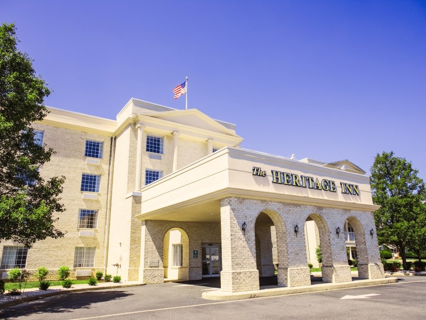 The 	Heritage Inn & Suites Rehoboth Beach