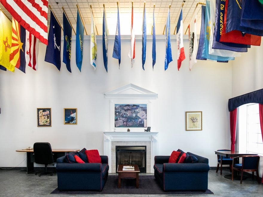 The 	Heritage Inn & Suites Rehoboth Beach