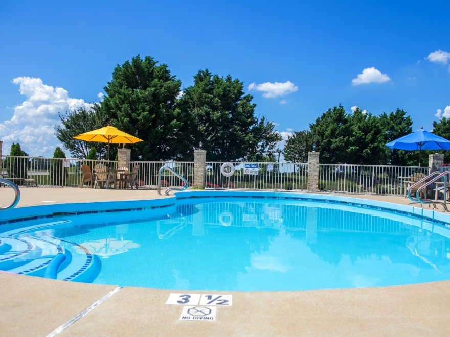 The 	Heritage Inn & Suites Rehoboth Beach