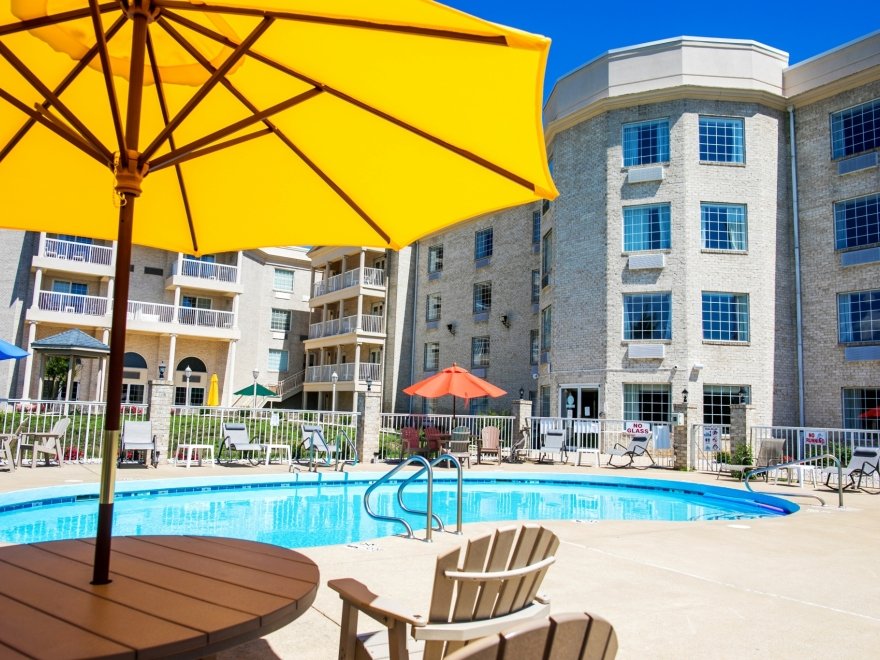 The 	Heritage Inn & Suites Rehoboth Beach